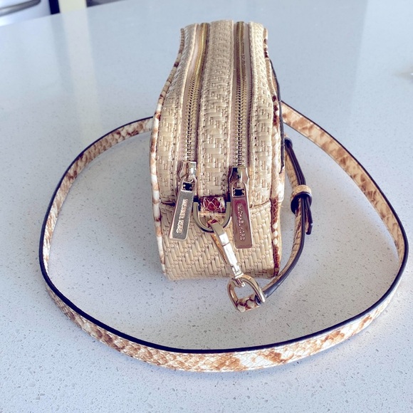 Michael Kors NWOT Straw Kenly Camera Cross Body Bag w/ Python trim - Picture 9 of 11